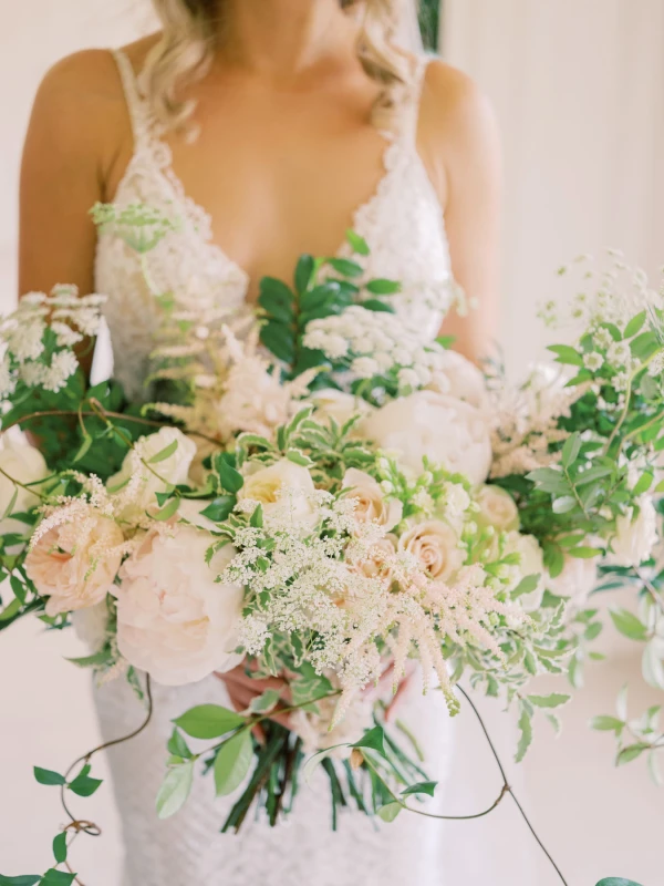 An Outdoor Wedding for Samantha and Ryan